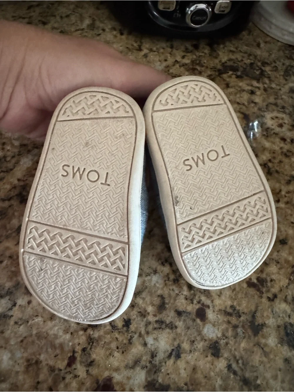 Toms classic slip